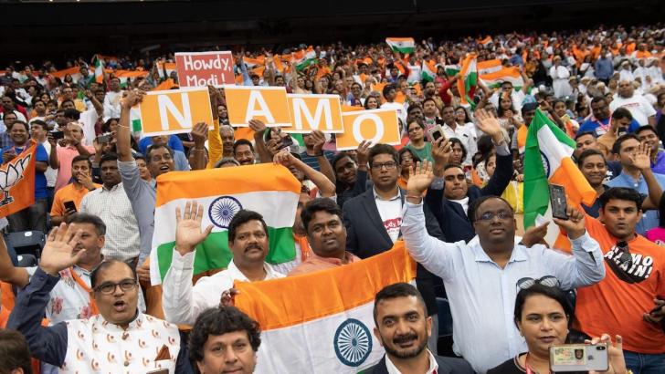 India football fans